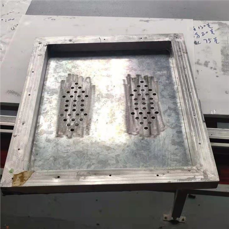 Metal mesh